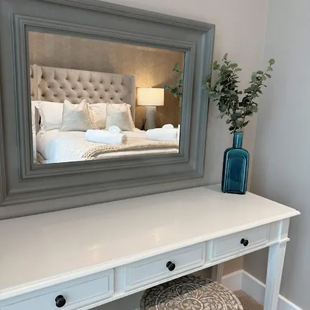 The Macadamia At Ryedale House York